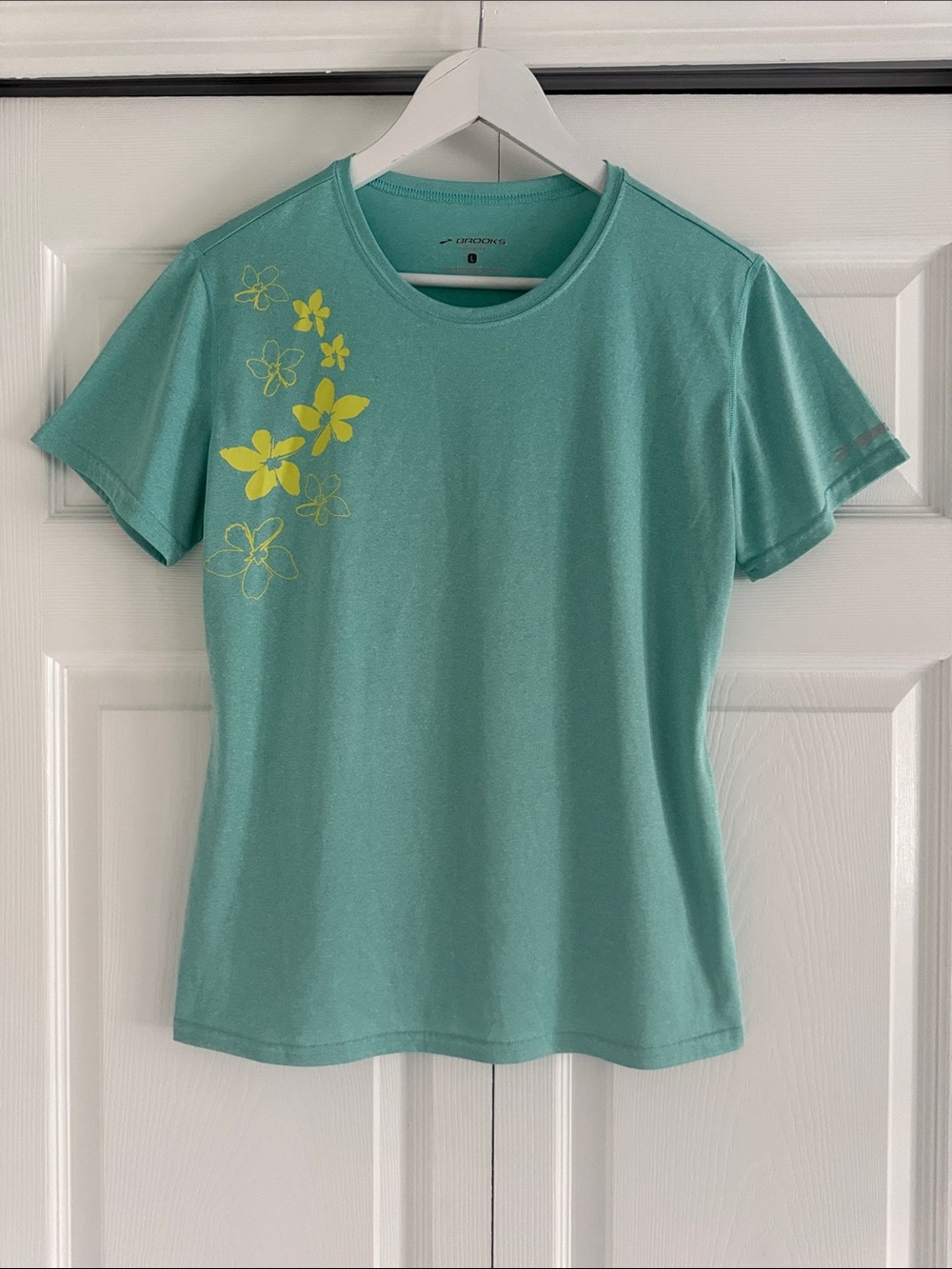 Brooks Equilibrium Technology Blue/Yellow Short Sleeve Top - Size Large